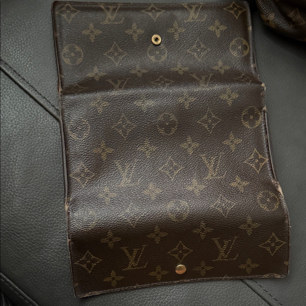 Louis Vuitton Monogram Wallet in Brown